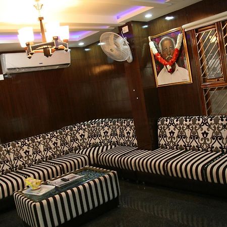 Kvp Inn Tirupati Exterior foto