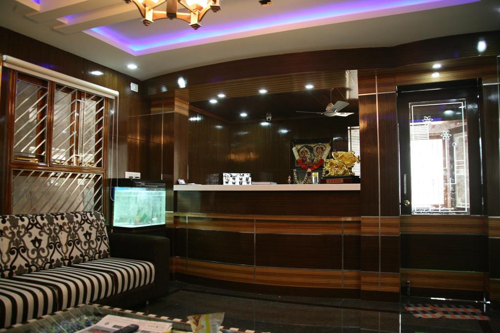 Kvp Inn Tirupati Exterior foto
