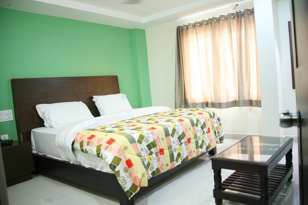 Kvp Inn Tirupati Habitación foto